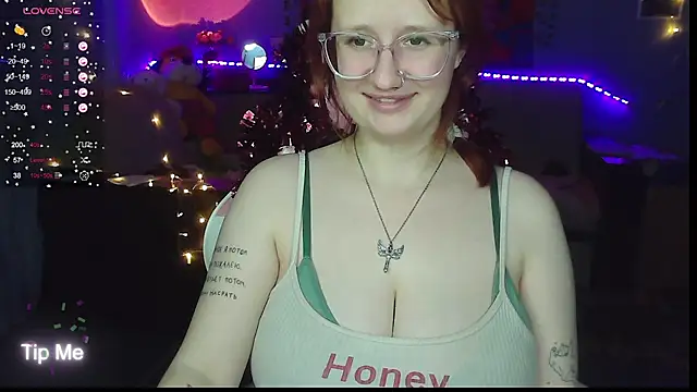 Snapshot of KrisTyBooBsin chatting on December 2024 03:11:01 PM KrisTyBooBsin online show from December 2024 03:11:01 PM