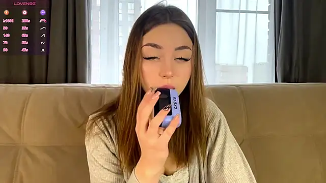 LindaFarmer online show from September 2025 03:44:01 AM