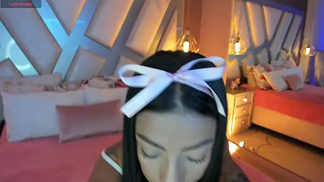 Amber villalobos  online show from September 2025 03:54:01 AM