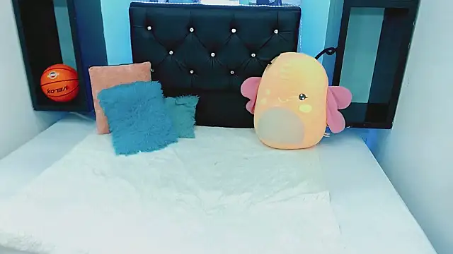 antonela xxx online show from October 2025 07:04:02 PM