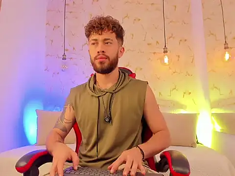 Snapshot of rikkostuff chatting on October 2025 04:15:02 PM rikkostuff online show from October 2025 04:15:02 PM