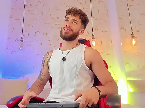 Snapshot of rikkostuff chatting on October 2025 02:14:01 PM rikkostuff online show from October 2025 02:14:01 PM