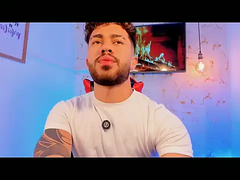 Snapshot of rikkostuff chatting on October 2025 01:56:02 PM rikkostuff online show from October 2025 01:56:02 PM