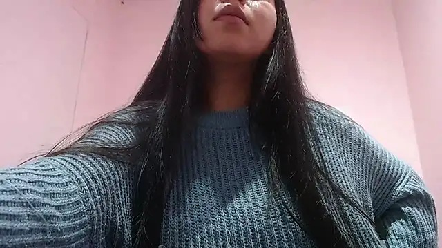 Snapshot of CarolineBrunx chatting on February 2025 02:21:01 AM CarolineBrunx online show from February 2025 02:21:01 AM