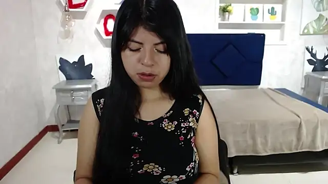 Snapshot of CarolineBrunx chatting on September 2025 09:53:01 PM CarolineBrunx online show from September 2025 09:53:01 PM