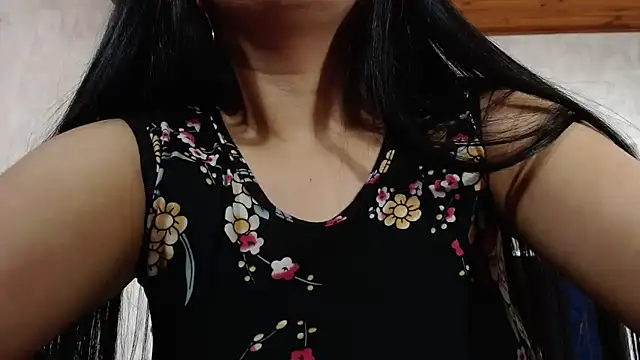 Snapshot of CarolineBrunx chatting on September 2025 09:58:02 AM CarolineBrunx online show from September 2025 09:58:02 AM