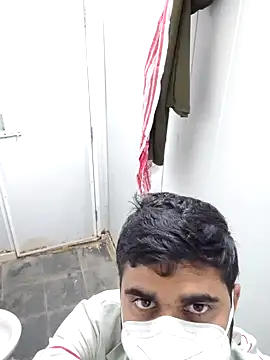 Ishan003 online show from December 2024 04:07:02 PM