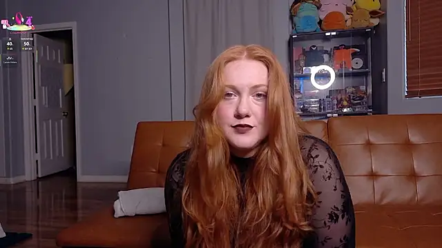 Scarlettredff online show from March 2026 01:49:02 AM