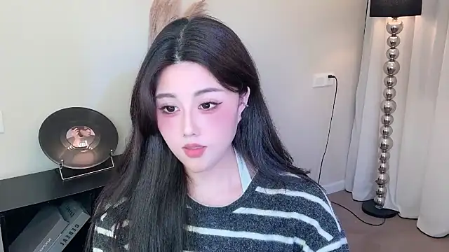 Snapshot of Strawberrybabyy1 chatting on March 2025 02:02:02 PM Strawberrybabyy1 online show from March 2025 02:02:02 PM