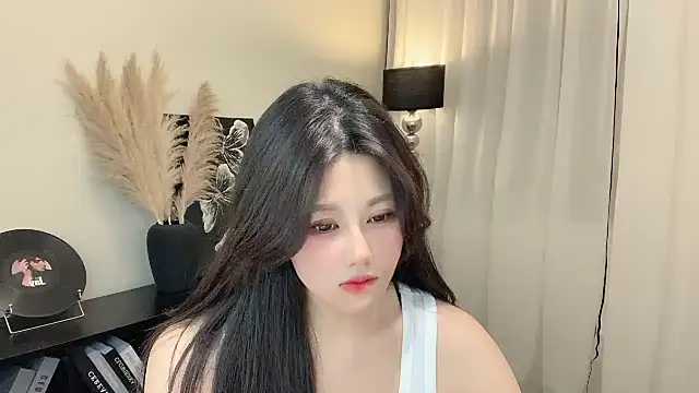 Snapshot of Strawberrybabyy1 chatting on March 2025 03:13:02 PM Strawberrybabyy1 online show from March 2025 03:13:02 PM