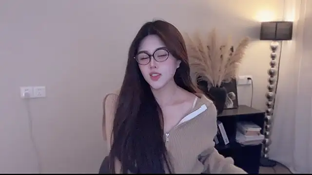 Strawberrybabyy1 online show from January 2026 12:51:02 PM