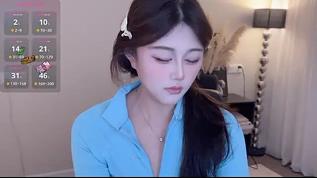 Strawberrybabyy1 online show from January 2026 05:17:01 PM