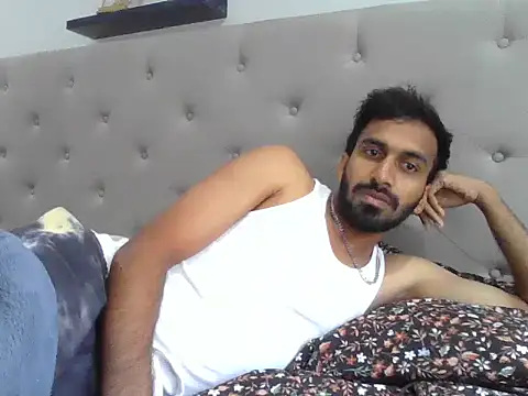 skinny  boy   online show from November 2025 04:06:01 PM