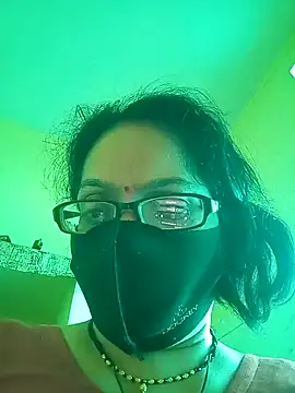 Snapshot of heenage chatting on February 2025 05:58:02 AM heenage online show from February 2025 05:58:02 AM