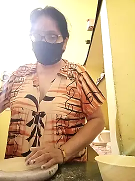 Snapshot of heenage chatting on September 2025 03:00:02 PM heenage online show from September 2025 03:00:02 PM