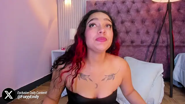 EMILYY FOXY online show from February 2025 01:44:02 AM