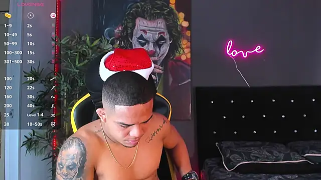 Snapshot of jordan_mayers02 chatting on December 2024 12:13:01 PM jordan mayers02 online show from December 2024 12:13:01 PM