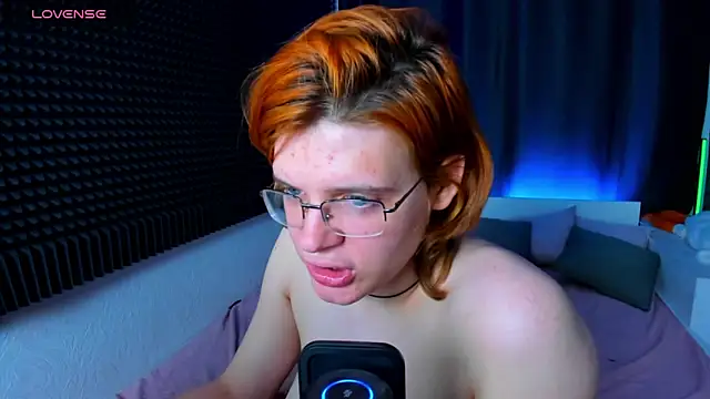 KIKI Krash online show from December 2024 01:22:01 PM