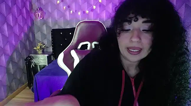 Sofiacowperx online show from February 2025 12:57:02 PM