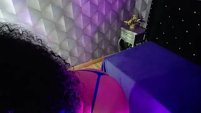 Sofiacowperx online show from February 2025 11:36:02 PM