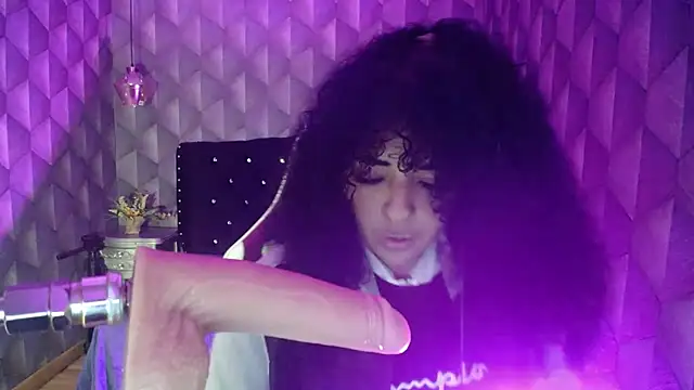 Sofiacowperx online show from February 2025 04:20:02 PM