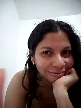 Carliina Soussa online show from February 2025 10:17:02 PM
