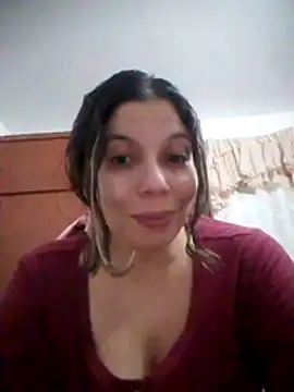Snapshot of Carliina_Soussa chatting on October 2025 11:49:02 PM Carliina Soussa online show from October 2025 11:49:02 PM