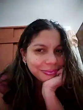 Snapshot of Carliina_Soussa chatting on October 2025 11:07:01 PM Carliina Soussa online show from October 2025 11:07:01 PM
