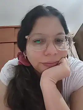 Snapshot of Carliina_Soussa chatting on July 2026 02:04:02 AM Carliina Soussa online show from July 2026 02:04:02 AM