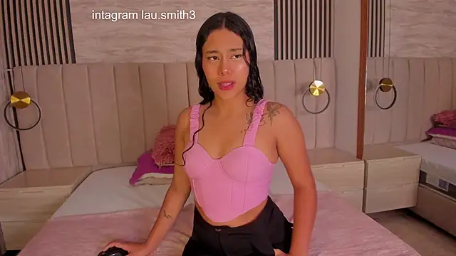 laura smith33 online show from September 2025 02:38:02 PM