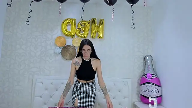 Snapshot of Clarisse28 chatting on December 2024 07:42:01 PM Clarisse28 online show from December 2024 07:42:01 PM