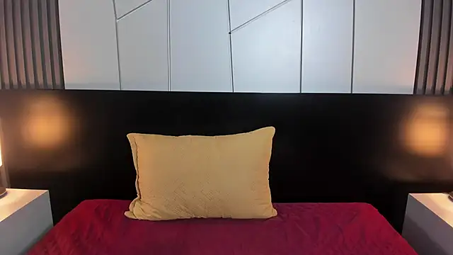 liz goth online show from January 2025 12:36:01 PM