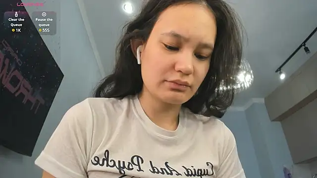 miss shine online show from February 2025 05:07:02 AM