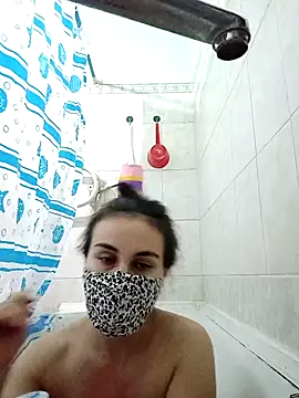 Snapshot of MikaKors chatting on December 2024 05:10:02 PM MikaKors online show from December 2024 05:10:02 PM