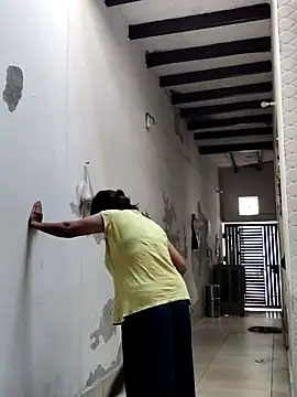 illay love online show from October 2025 04:33:02 AM