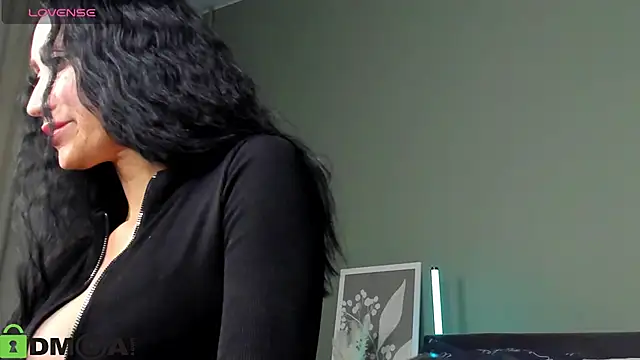 Margaret Clark  online show from February 2025 03:15:02 AM