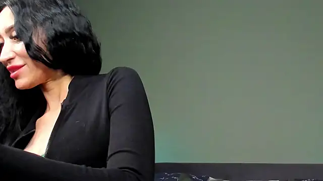 Margaret Clark  online show from February 2025 06:21:01 AM