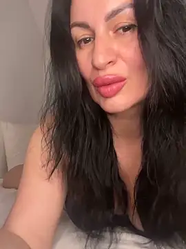 Helena7077 online show from May 2026 10:17:02 PM