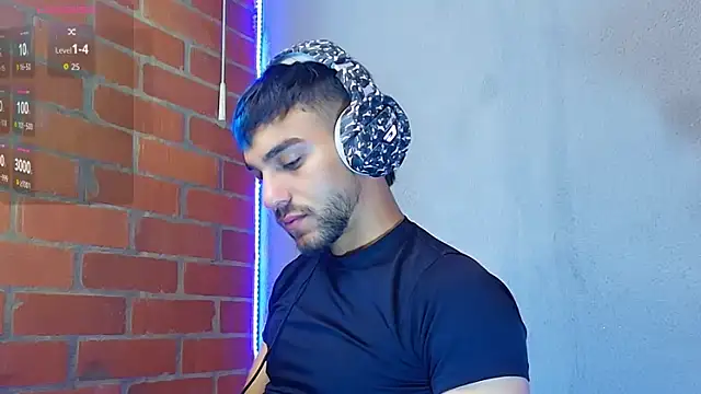 Leandro valenzuela online show from November 2025 04:29:01 PM