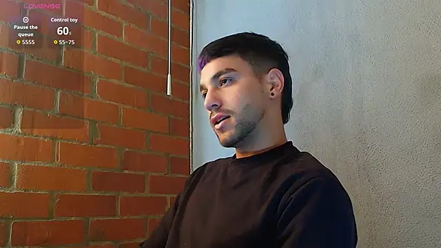 Leandro valenzuela online show from December 2025 02:11:01 PM