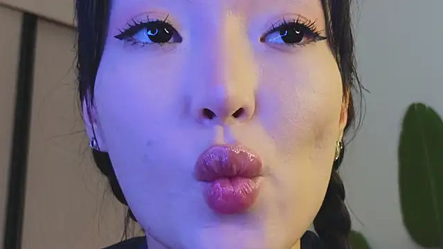 AudreyMell online show from December 2024 05:55:02 PM