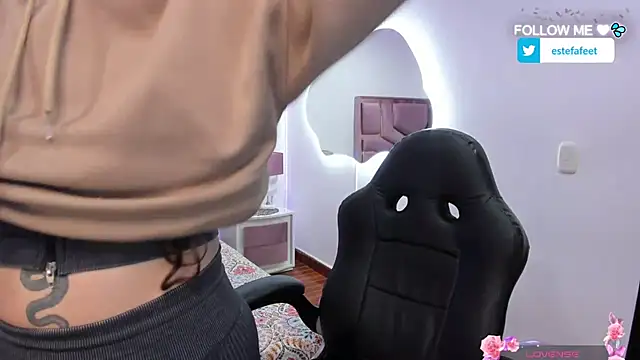 Estefany777 online show from March 2025 10:32:01 AM