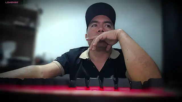 Jhonatan Morales S online show from November 2025 03:09:02 AM