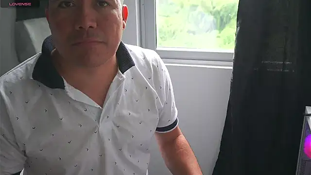 Jhonatan Morales S online show from February 2026 08:29:01 PM