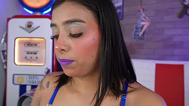 miss collins online show from February 2026 06:24:02 PM