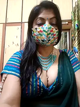 Snapshot of Ratna-777 chatting on December 2024 01:13:01 AM Ratna-777 online show from December 2024 01:13:01 AM