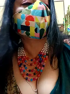 Snapshot of Ratna-777 chatting on February 2025 04:14:01 PM Ratna-777 online show from February 2025 04:14:01 PM