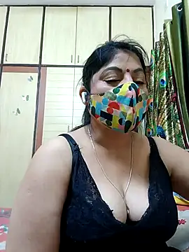 Snapshot of Ratna-777 chatting on March 2025 11:57:02 PM Ratna-777 online show from March 2025 11:57:02 PM