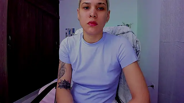 Snapshot of Charlee_pink chatting on September 2025 01:31:02 AM Charlee pink online show from September 2025 01:31:02 AM