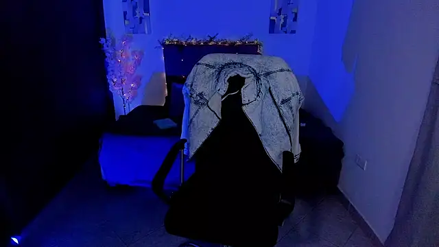 Snapshot of Charlee_pink chatting on October 2025 03:10:01 PM Charlee pink online show from October 2025 03:10:01 PM